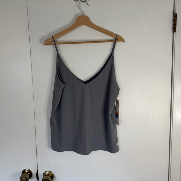 NWT vuori villa cami tank - Picture 1 of 3